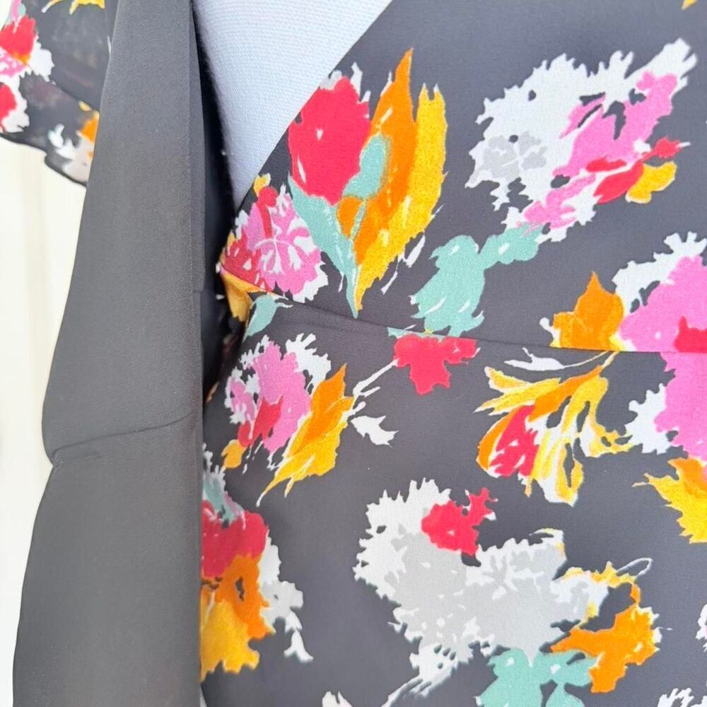 NWT Zara Trafaluc Women's Abstract Multicolor Floral Wrap Blouse Size M - Picture 4 of 8